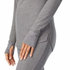 Women's Cuddl Duds® Long Sleeve Split V-Neck Stretch Thermal Top Grey Buffalo Check 3 Women's Cuddl Duds® Long Sleeve Split V-Neck Stretch Thermal Top Grey Buffalo Check -Cuddl Duds shop unnamed file 1306