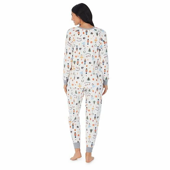Petite Cuddl Duds® Velour Fleece V-Neck Pajama Top And Banded Bottom Pajama Pants Sleep Set Mint Dogs 2 Petite Cuddl Duds® Velour Fleece V-Neck Pajama Top And Banded Bottom Pajama Pants Sleep Set Mint Dogs - Image 2